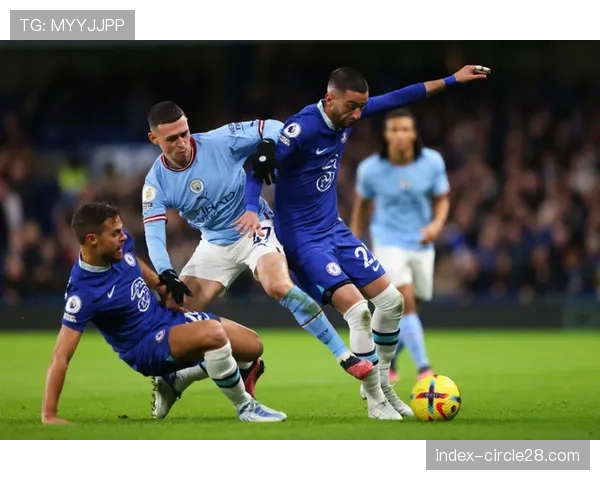 伯卡特替补登场点球破门，为法兰克福扳回一城